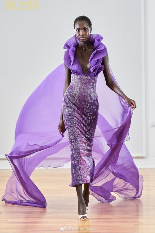 玄天姬搭配推荐:薄纱裙、拖尾,秀出你的魅战袍