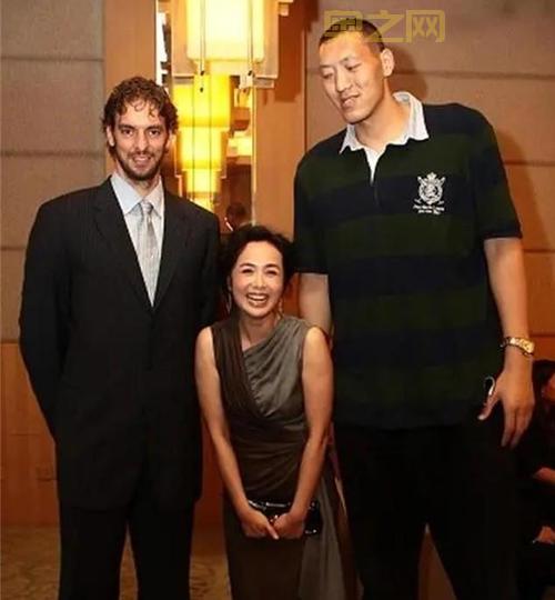 重生之模拟游戏：他是游戏高手，也是人生赢家！