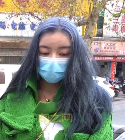 子染发后拒不结账，店主无奈维权