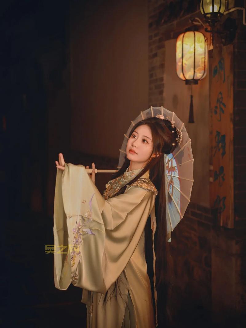 美女玩家倾情演绎热血传奇主题曲,古风RAP点燃青春回忆!