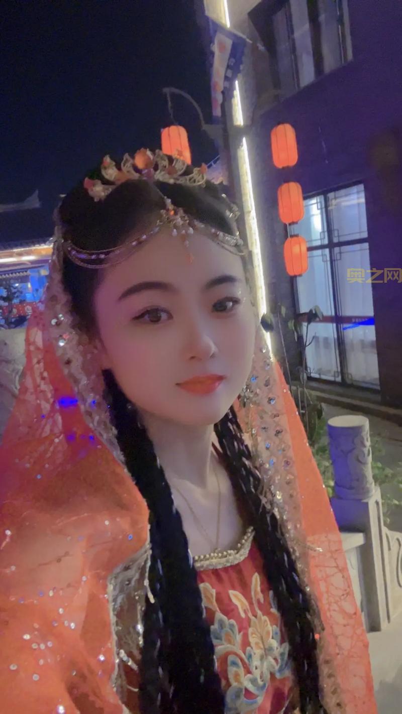 美女玩家倾情演绎热血传奇主题曲,古风RAP点燃青春回忆!