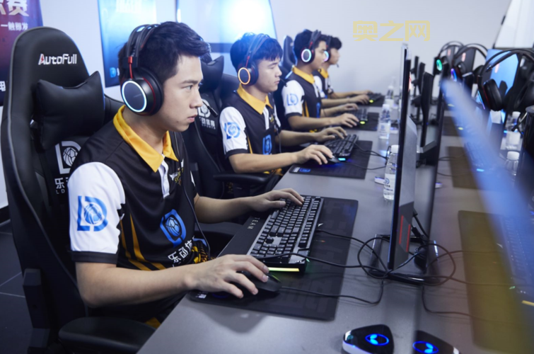 代号S10互动影像揭晓，英雄联盟电竞新剧火热来袭