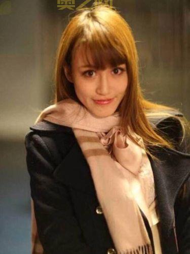 五五开女友UU妹赵梦玥：从模特到千万级网红的崛起之路