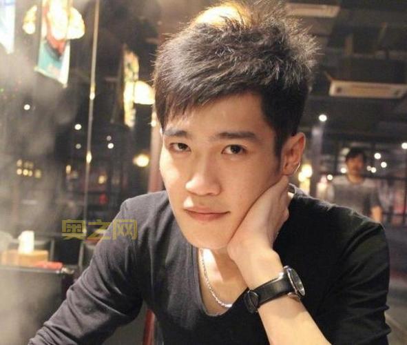 卜严骏PIS的DOTA巅峰之路：影魔与他的不朽传奇