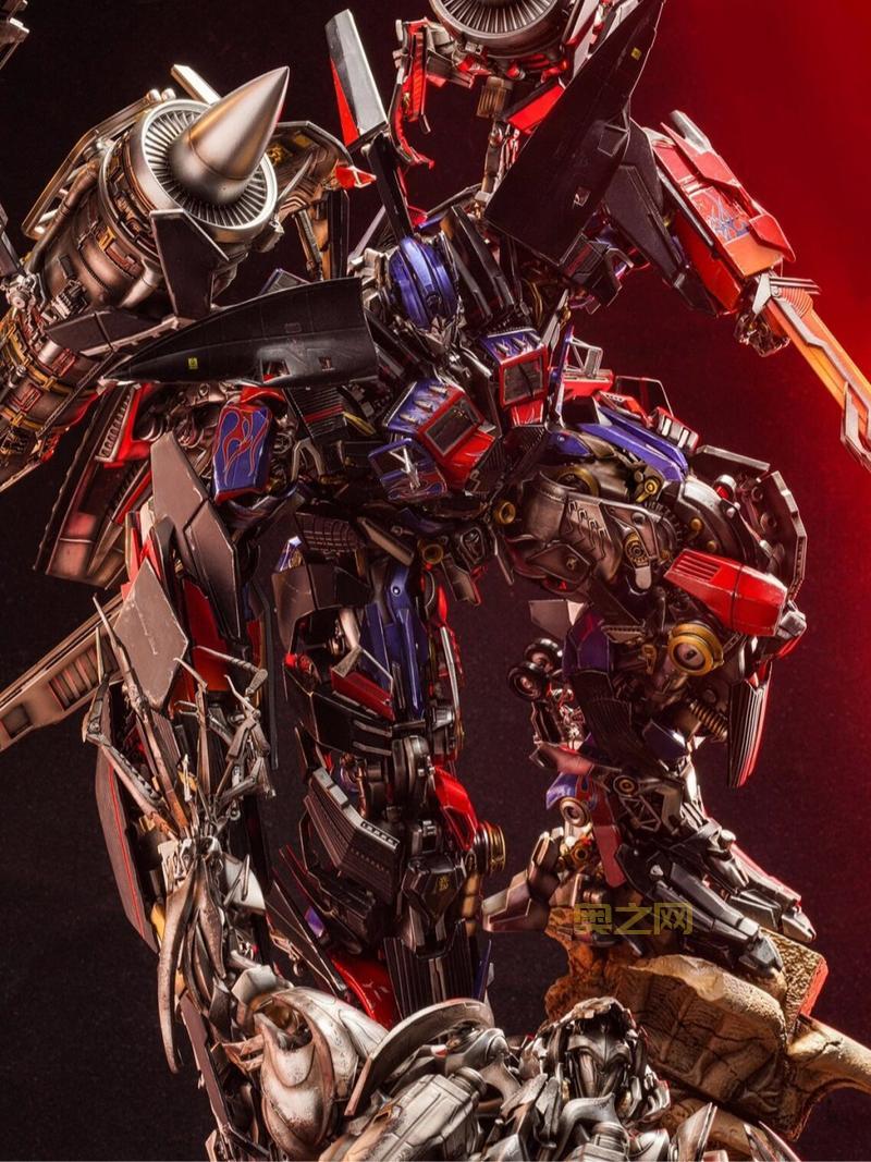 变形金刚 卷土重来：经典再续，钢铁巨兽再度登场