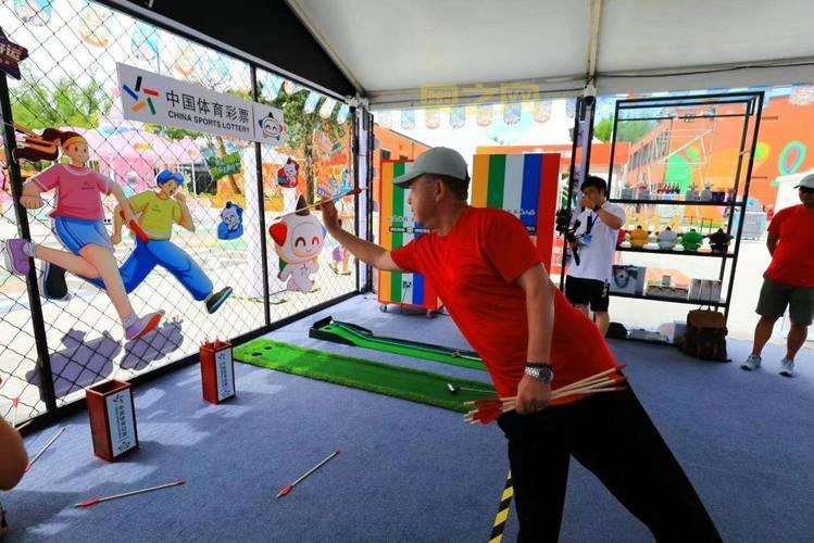 「单手抓金砖挑战来袭！招远‘抓金子’活动成网红打卡地」