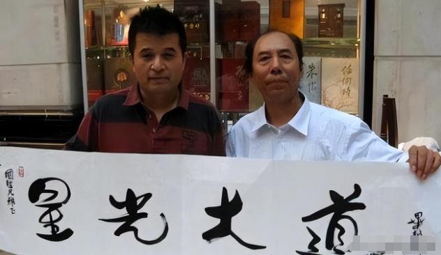 毕福剑调侃《智取威虎山》_毕福剑被封杀后的生活_毕福剑退休后生活现状