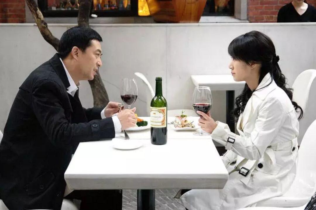 再刷《蜗居》，发现了海藻和宋思明关于“第一次”秘而不宣的真相