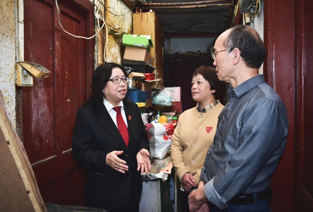 著名新闻摄影作品_上海法院新闻摄影作品_上海法院优秀新媒体作品