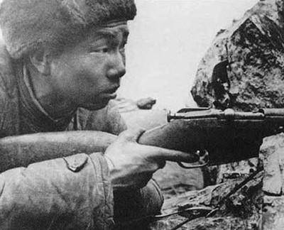 SimoHayha狙击手生涯_二战最优秀狙击手排名_二战十大狙击枪