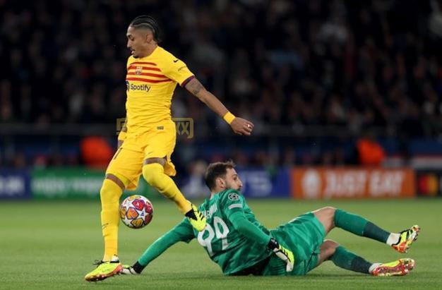 巴萨欧冠折戟！哈维直言：未晋级是因没抓住稍纵即逝的机会