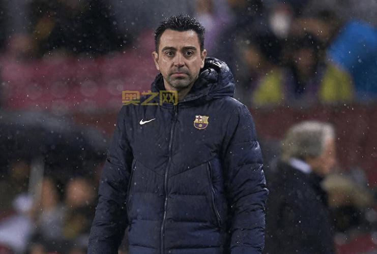 巴萨欧冠折戟！哈维直言：未晋级是因没抓住稍纵即逝的机会