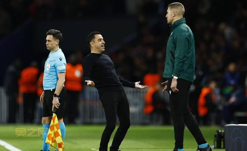 巴萨欧冠折戟！哈维直言：未晋级是因没抓住稍纵即逝的机会