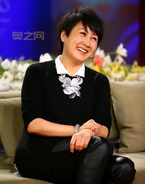 乐诗辰资料曝光：影视演员与时尚代言人的双重身份