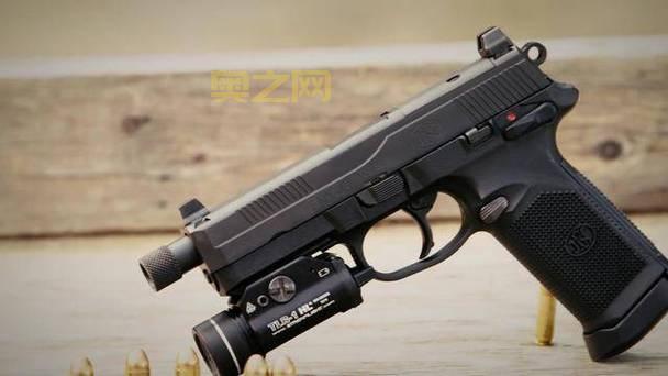 CS武器选择指南:必备枪械与最佳手枪推荐