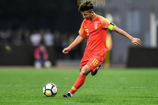 浙江省运会男足决赛冲突 金华队球员追打裁判并拒领奖