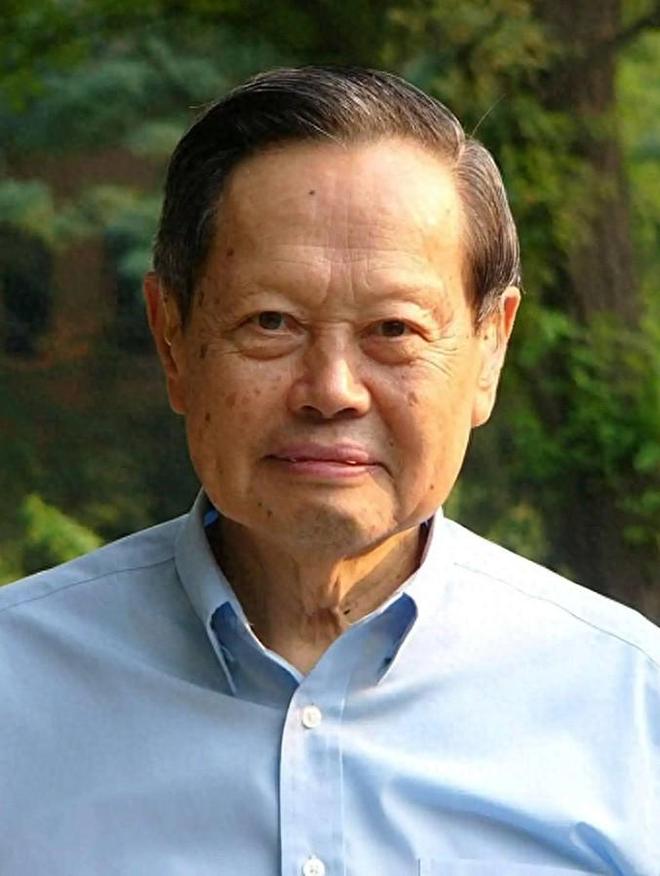 杨振宁 诺贝尔物理学奖 宇称不守恒_杨振宁被赶出清华