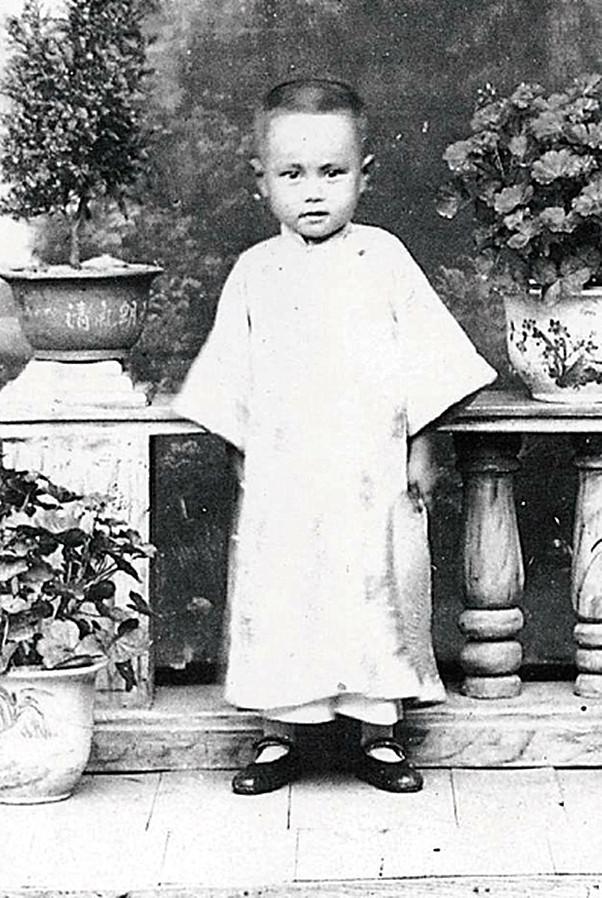 杨振宁被赶出清华_杨振宁 诺贝尔物理学奖 宇称不守恒