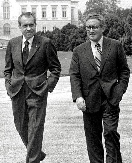 杨振宁99岁生日研讨会_杨振宁国籍争议与贡献_杨振宁被赶出清华