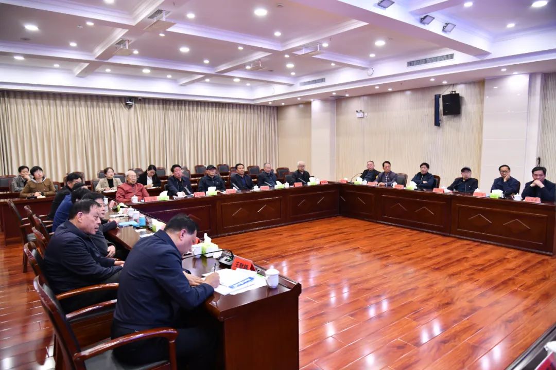 新安县离退休干部座谈会_新安县新闻最近的_新安县老干部工作