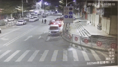 碰瓷敲诈酒驾司机案例_碰瓷党围砍司机_深圳追尾反索赔骗局