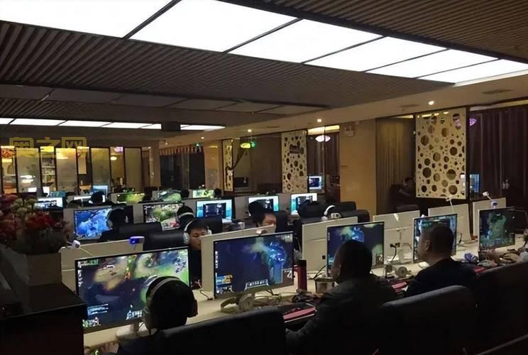 DNF王刚事件：网游世界中的传奇与现实悲剧