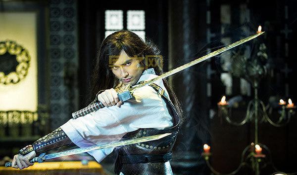 尹千觞高伟光演绎的巫咸：从幽都十巫到逍遥浪客