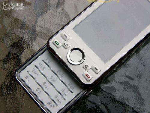 探索联想i60s：超强多媒体功能手机