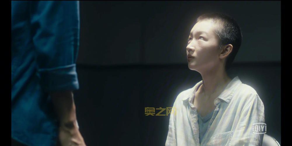 少年的你韩版海报曝光：小北手臂P得太粗？