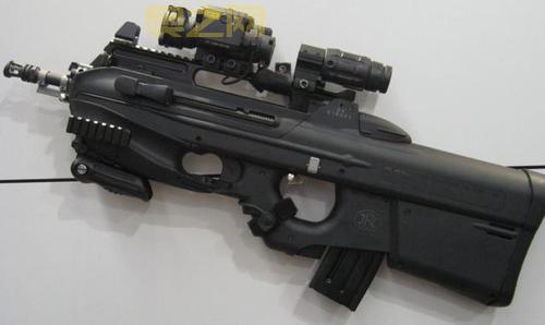 [FN2000突击步枪：5.56毫米无托步枪的科技巅峰之作]