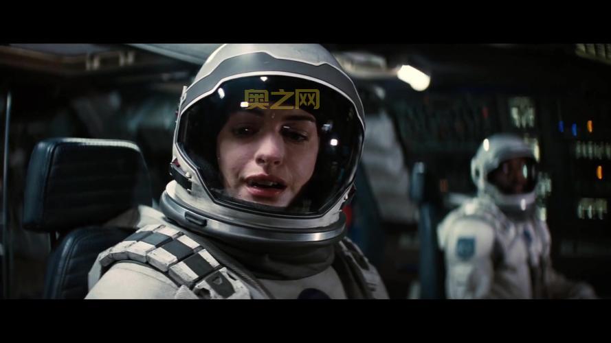 星际虫洞之战:乔·克雷顿的宇宙冒险