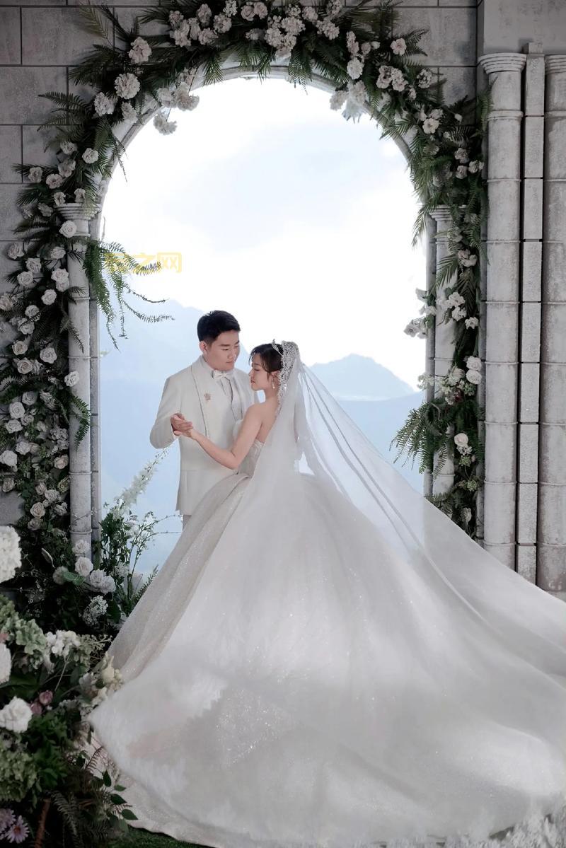 异域狂想曲游戏秘籍：如何轻松解锁无敌与更多功能