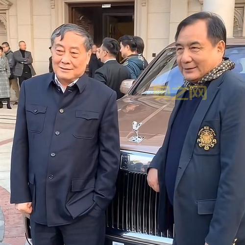 天下贰藏宝阁惊现35万神兵！大佬的世界我不懂