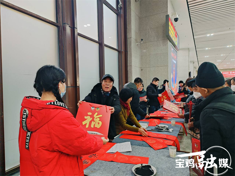 宝鸡东站春运服务_宝鸡南站绿色通道_毕节东客站春运新闻