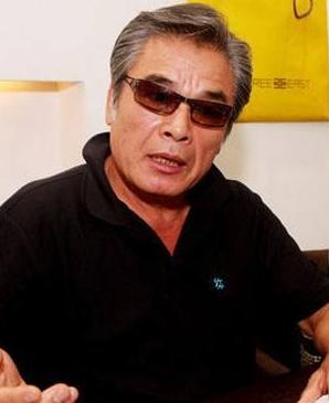 雷洪演艺生涯经历_雷洪72岁再婚_雷洪的五位老婆照片