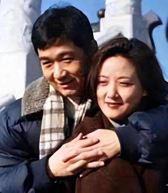 张国立对赌协议 华谊 张默父亲_张国立与前妻