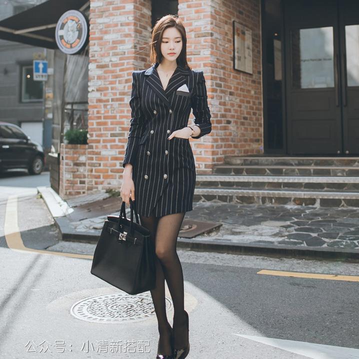 波点背景图_波点无袖衣裙搭配_条纹波点连衣裙设计