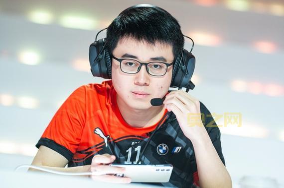 lol小鸿是谁？来了解一下这位英雄联盟大神玩家吧！