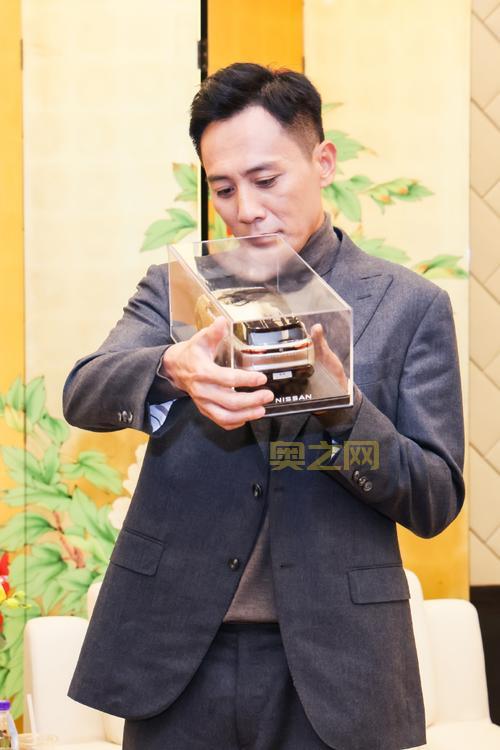 刘烨沙发哪里有卖的?官方旗舰店地址公布!