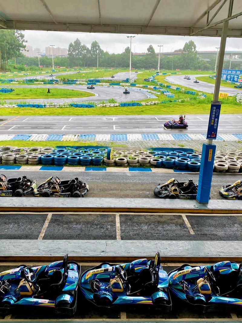 卡丁车外挂怎么开?手把手教你轻松上手!