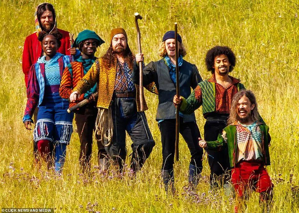 白雪公主和七个小矮人真人版电影_白雪公主真人版瑞秋齐格勒评分低刷分争议_白雪公主真人版盖尔加朵反派演技差