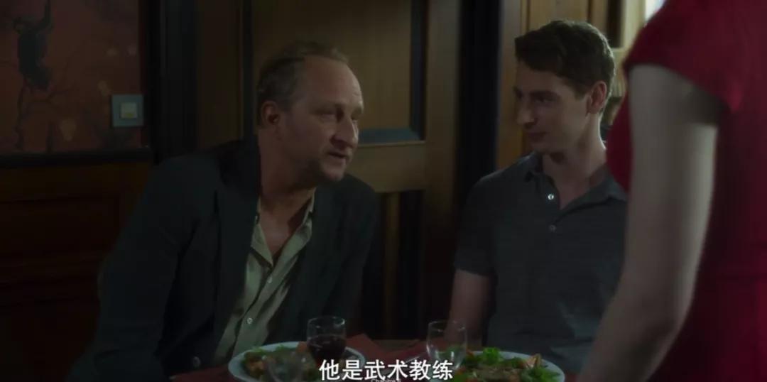 白雪公主成人版剧情解析_白雪公主七个小矮人恋爱情节_白雪公主和七个小矮人真人版电影