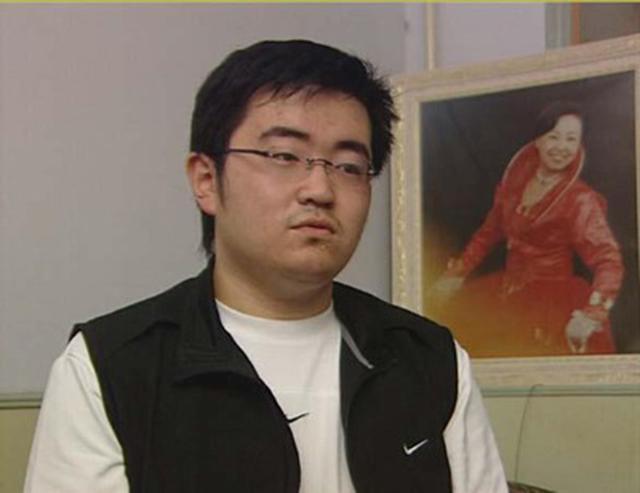 任长霞出殡视频新闻_警界女神警任长霞_任长霞事迹