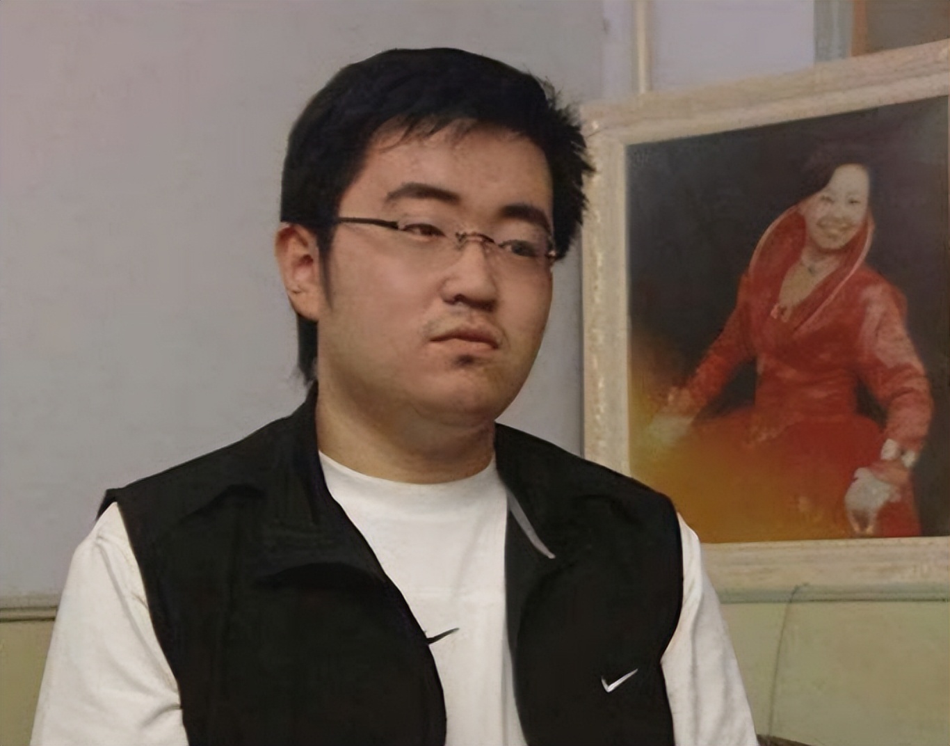 任长霞 2004年车祸牺牲 登封市人民爱戴的公安局长_任长霞出殡视频新闻