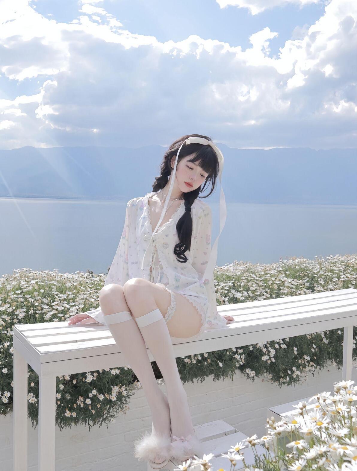 气质美女生活照_清新脱俗美女气质_清纯小清新美女