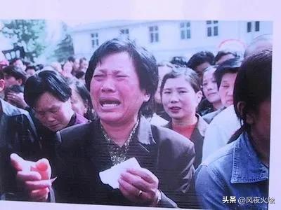 任长霞 事迹 丈夫 儿子_任长霞出殡视频新闻