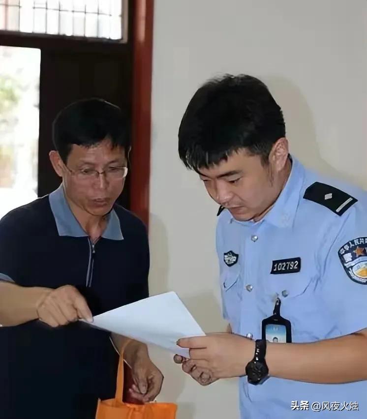 任长霞 事迹 丈夫 儿子_任长霞出殡视频新闻