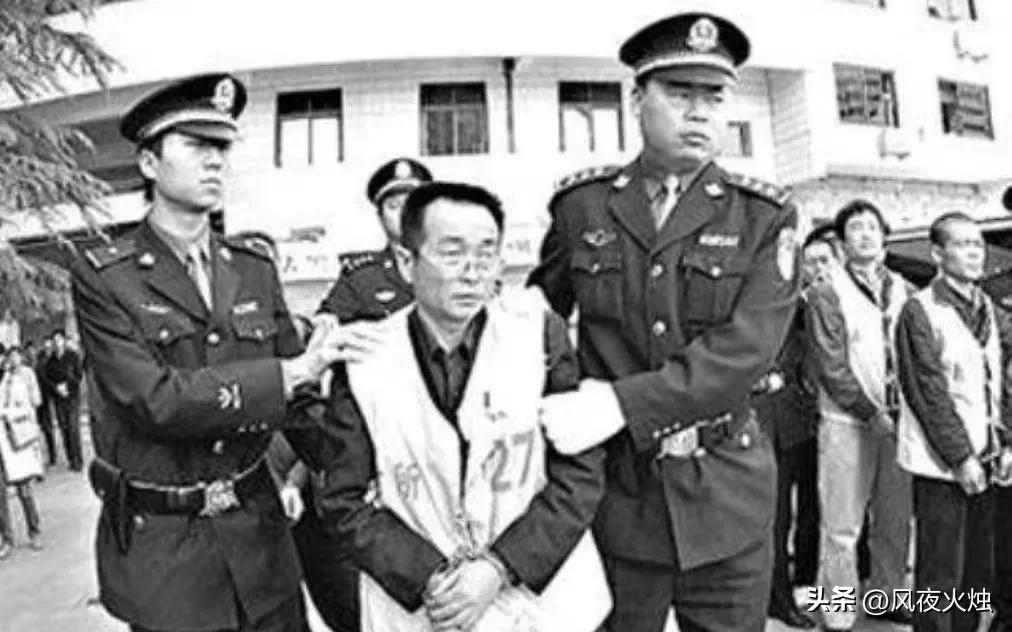 任长霞 事迹 丈夫 儿子_任长霞出殡视频新闻