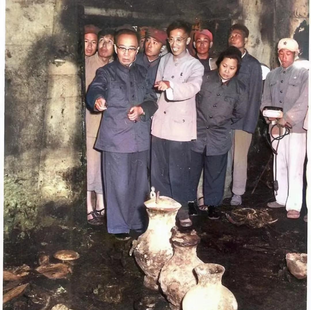 万历皇帝新闻_定陵地宫挖掘过程_万历皇帝定陵考古