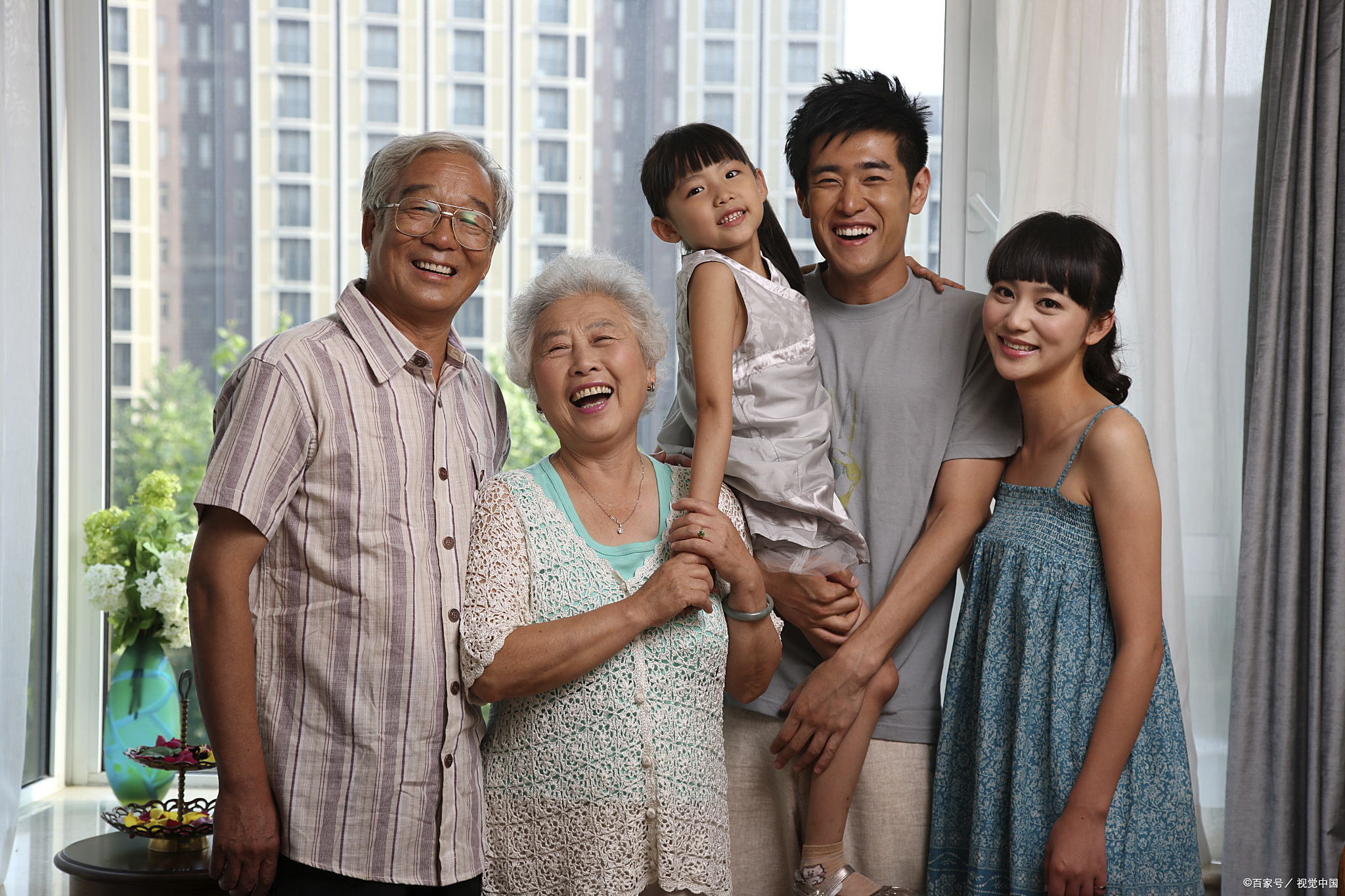 新生儿小脸憋红怎么办_新生儿小脸憋红原因_婴儿拉稀脸也憋得通红怎么回事